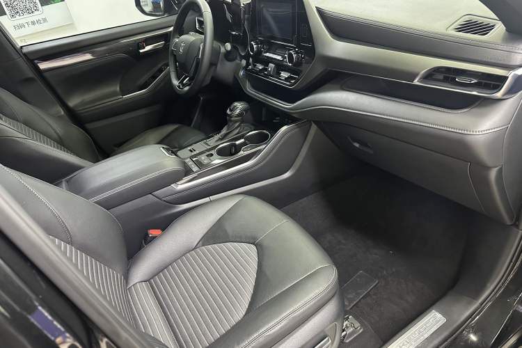 Used Toyota Crown Kluger 2021 2.5L HEV Four-Wheel Drive Luxury Edition Right Front Seat