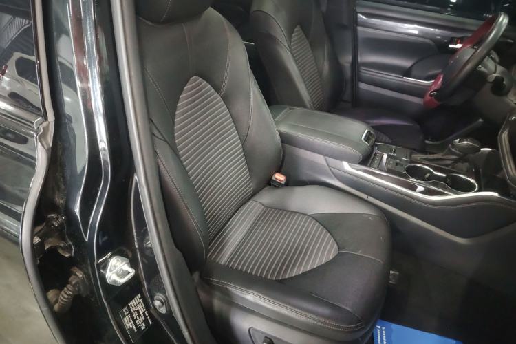 Used Toyota Crown Kluger 2021 2.5L HEV Four-Wheel Drive Luxury Edition Right Front Seat