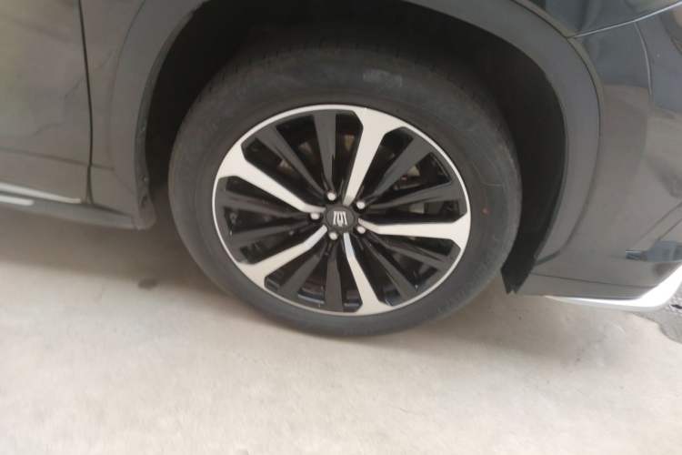 Used Toyota Crown Kluger 2021 2.5L HEV Four-Wheel Drive Premium Edition Right Front Wheel Hub