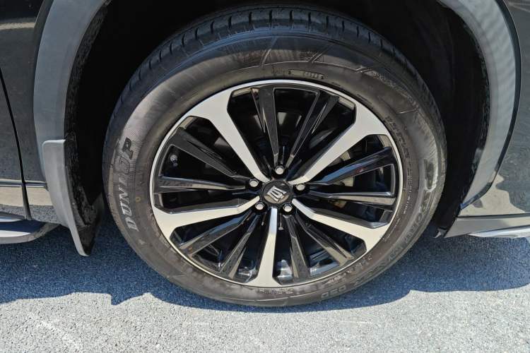 Used Toyota Crown Kluger 2021 2.5L HEV Four-Wheel Drive Luxury Edition Right Front Wheel Hub