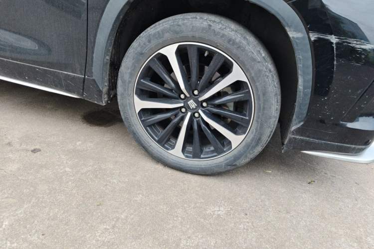 Used Toyota Crown Kluger 2021 2.5L HEV Four-Wheel Drive Premium Edition Right Front Wheel Hub