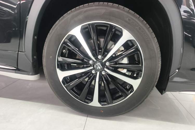 Used Toyota Crown Kluger 2021 2.5L HEV Four-Wheel Drive Premium Edition Right Front Wheel Hub