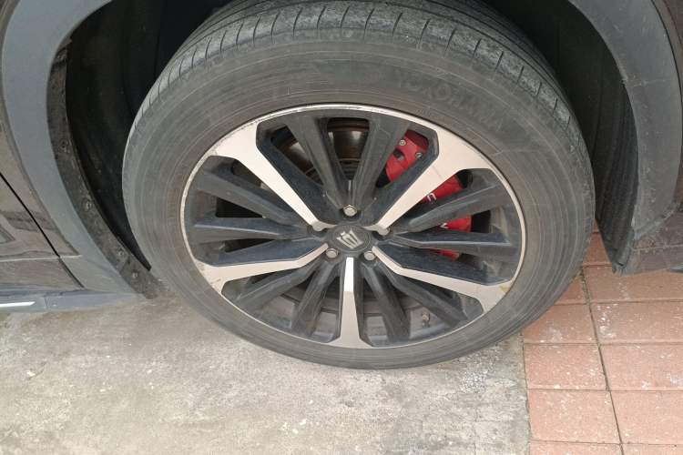 Used Toyota Crown Kluger 2021 2.5L HEV Four-Wheel Drive Premium Edition Right Front Wheel Hub