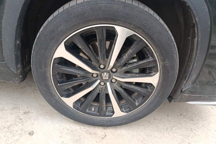 Used Toyota Crown Kluger 2021 2.5L HEV Four-Wheel Drive Premium Edition Right Front Wheel Hub