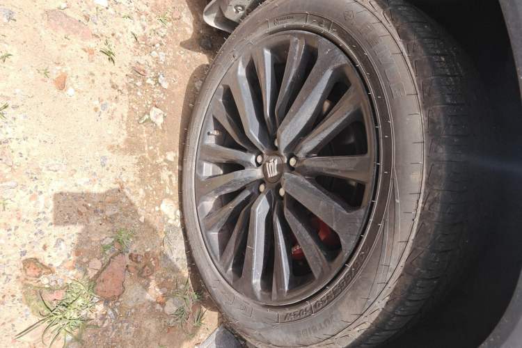 Used Toyota Crown Kluger 2021 2.5L HEV Four-Wheel Drive Premium Edition Right Front Wheel Hub