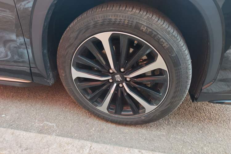 Used Toyota Crown Kluger 2021 2.5L HEV Four-Wheel Drive Flagship Edition Right Front Wheel Hub