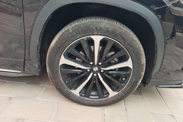 Used Toyota Crown Kluger 2021 2.5L HEV Four-Wheel Drive Flagship Edition Right Front Wheel Hub