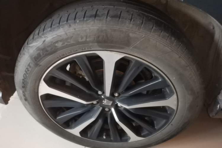 Used Toyota Crown Kluger 2021 2.5L HEV Four-Wheel Drive Premium Edition Right Rear Wheel Hub