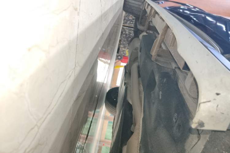 Used Toyota Crown Kluger 2021 2.5L HEV Four-Wheel Drive Flagship Edition Right Side Sill