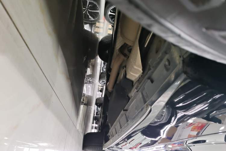 Used Toyota Crown Kluger 2021 2.5L HEV Two-Wheel Drive Elite Edition Right Side Sill