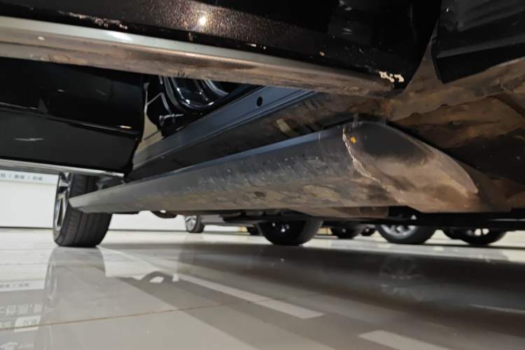 Used Toyota Crown Kluger 2021 2.5L HEV Four-Wheel Drive Premium Edition Right Side Sill