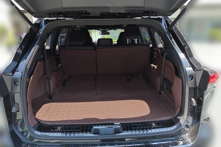Used Toyota Crown Kluger 2021 2.5L HEV Four-Wheel Drive Luxury Edition Trunk