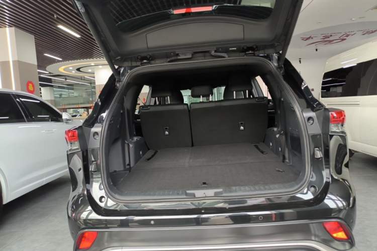 Used Toyota Crown Kluger 2021 2.5L HEV Four-Wheel Drive Premium Edition Trunk