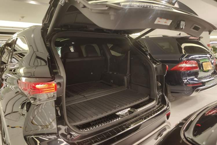 Used Toyota Crown Kluger 2021 2.5L HEV Four-Wheel Drive Premium Edition Trunk