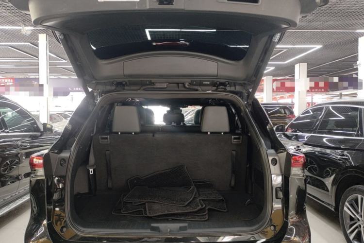 Used Toyota Crown Kluger 2021 2.5L HEV Four-Wheel Drive Premium Edition Trunk