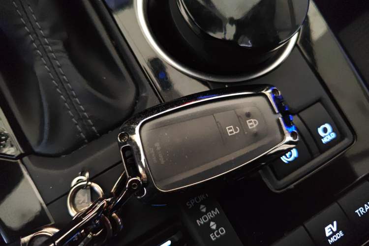 Used Toyota Crown Kluger 2021 2.5L HEV Four-Wheel Drive Elite Edition Vehicle Key