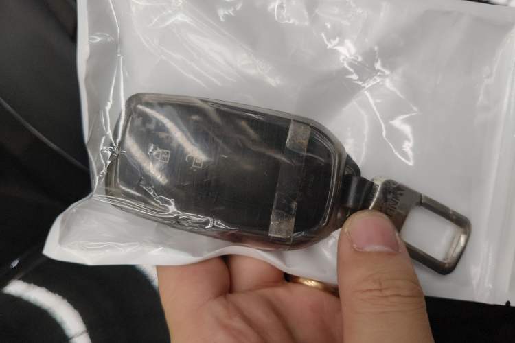 Used Toyota Crown Kluger 2021 2.5L HEV Two-Wheel Drive Entry Version Vehicle Key