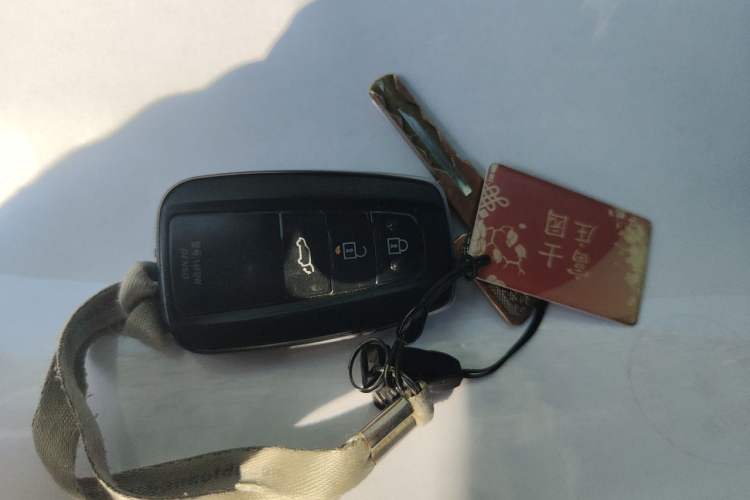 Used Toyota Crown Kluger 2021 2.5L HEV Four-Wheel Drive Premium Edition Vehicle Key