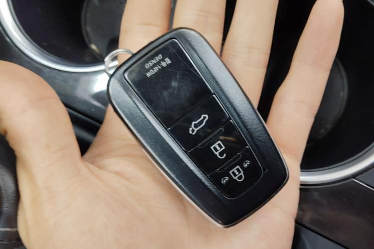 Used Toyota Crown Kluger 2021 2.5L HEV Four-Wheel Drive Flagship Edition Vehicle Key
