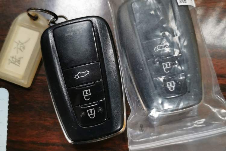 Used Toyota Crown Kluger 2021 2.5L HEV Four-Wheel Drive Flagship Edition Vehicle Key