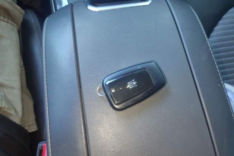 Used Toyota Crown Kluger 2021 2.5L HEV Four-Wheel Drive Premium Edition Vehicle Key