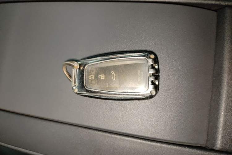 Used Toyota Crown Kluger 2021 2.5L HEV Four-Wheel Drive Premium Edition Vehicle Key