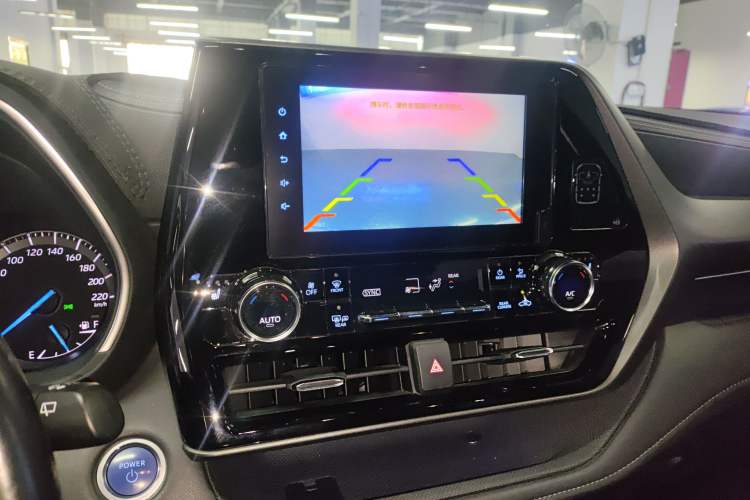 Used Toyota Crown Kluger 2021 2.5L HEV Four-Wheel Drive Luxury Edition Audio And AC Panel