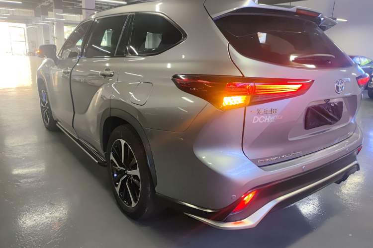 Used Toyota Crown Kluger 2021 2.5L HEV Four-Wheel Drive Luxury Edition Exterior 3