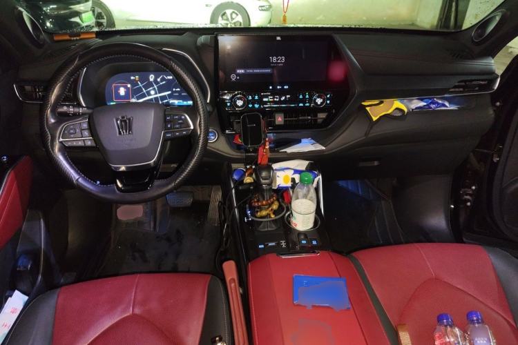Used Toyota Crown Kluger 2021 2.5L HEV Four-Wheel Drive Flagship Edition Center Console