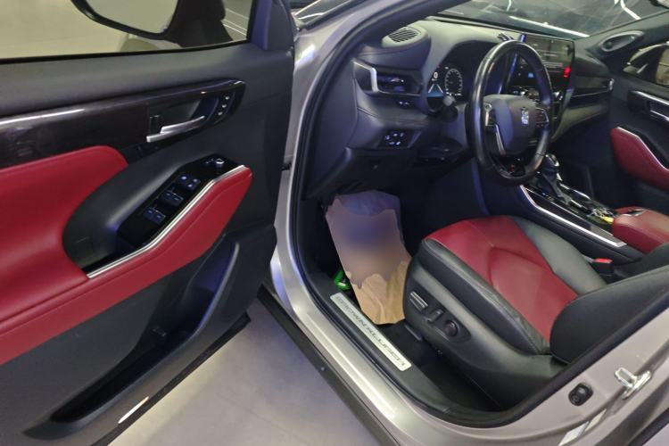 Used Toyota Crown Kluger 2021 2.5L HEV Four-Wheel Drive Flagship Edition Interior 3