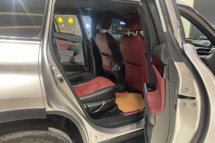 Used Toyota Crown Kluger 2021 2.5L HEV Two-Wheel Drive Elite Edition Interior 4