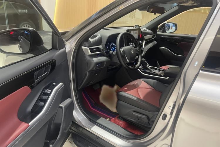 Used Toyota Crown Kluger 2021 2.5L HEV Two-Wheel Drive Elite Edition Interior 5