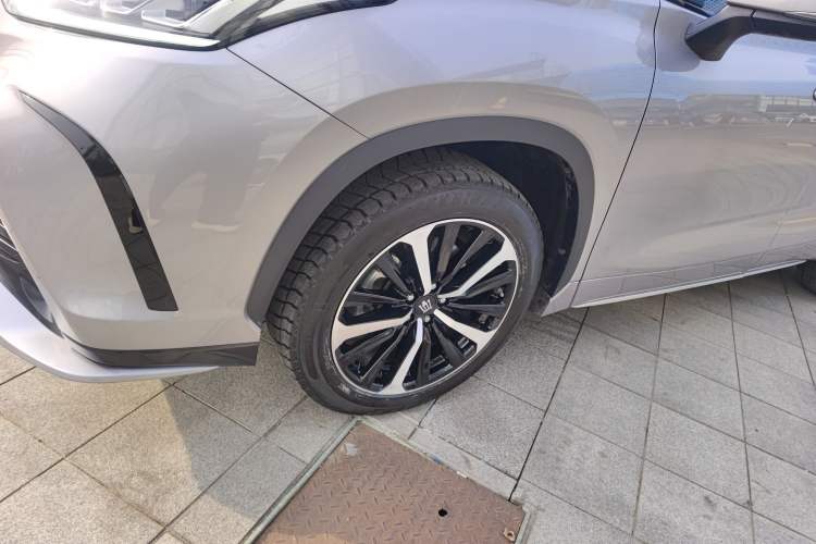 Used Toyota Crown Kluger 2021 2.5L HEV Four-Wheel Drive Flagship Edition Left Front Wheel Hub