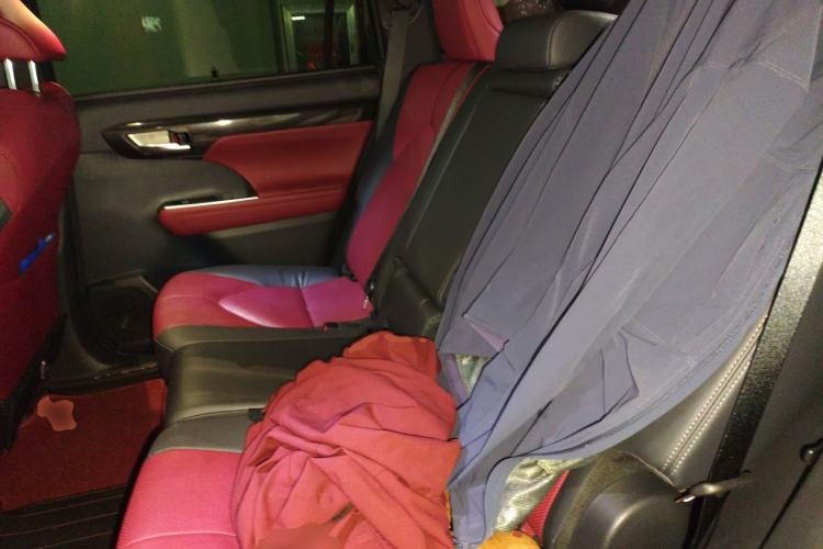 Used Toyota Crown Kluger 2021 2.5L HEV Four-Wheel Drive Flagship Edition Left Rear Seat