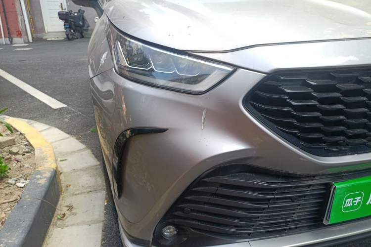 Used Toyota Crown Kluger 2021 2.5L HEV Four-Wheel Drive Premium Edition Right Front Headlight