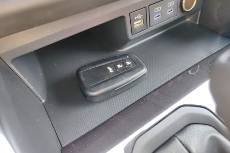 Used Toyota Crown Kluger 2021 2.5L HEV Four-Wheel Drive Flagship Edition Vehicle Key