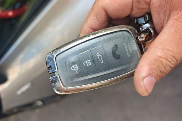Used Toyota Crown Kluger 2021 2.5L HEV Four-Wheel Drive Premium Edition Vehicle Key