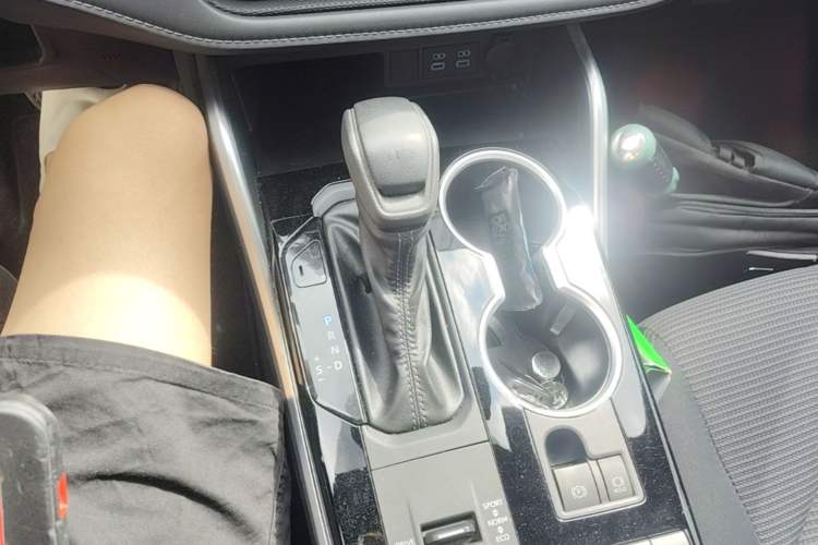 Used Toyota Crown Kluger 2021 2.5L HEV Two-Wheel Drive Elite Edition Gear Lever