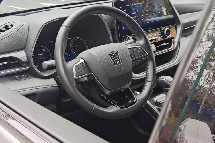 Used Toyota Crown Kluger 2021 2.5L HEV Four-Wheel Drive Premium Edition Interior 11