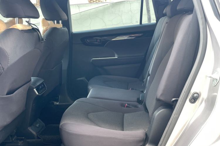 Used Toyota Crown Kluger 2021 2.5L HEV Two-Wheel Drive Elite Edition Interior 2