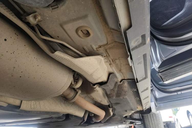 Used Toyota Crown Kluger 2021 2.5L HEV Two-Wheel Drive Elite Edition Right Side Sill