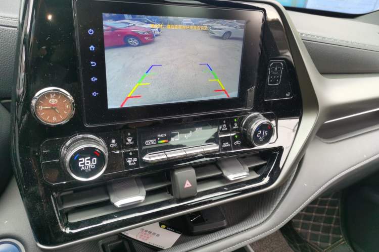 Used Toyota Crown Kluger 2021 2.5L HEV Two-Wheel Drive Elite Edition Audio And AC Panel