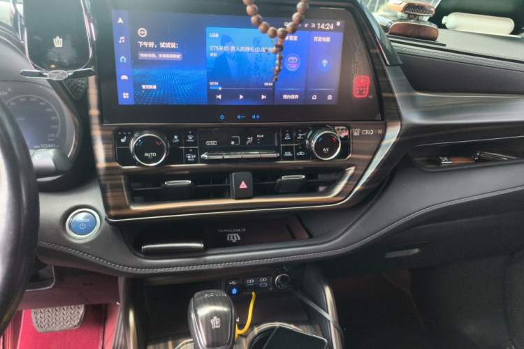 Used Toyota Crown Kluger 2021 2.5L HEV Four-Wheel Drive Premium Edition Audio And AC Panel