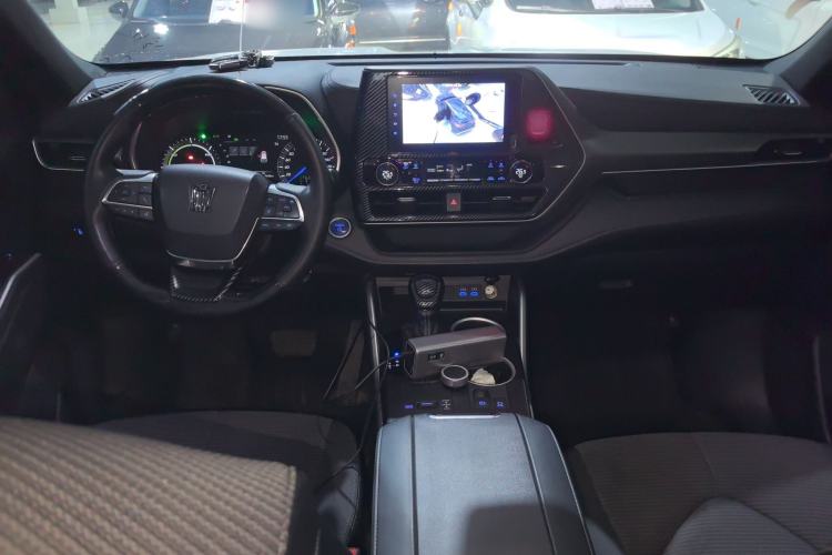 Used Toyota Crown Kluger 2021 2.5L HEV Two-Wheel Drive Entry Version Center Console