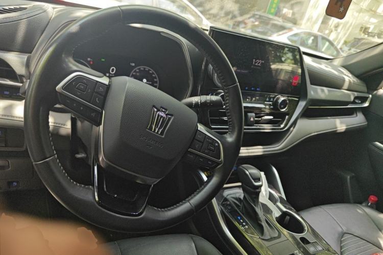 Used Toyota Crown Kluger 2021 2.5L HEV Four-Wheel Drive Premium Edition Center Console