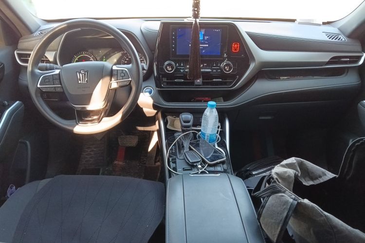 Used Toyota Crown Kluger 2021 2.5L HEV Four-Wheel Drive Elite Edition Center Console