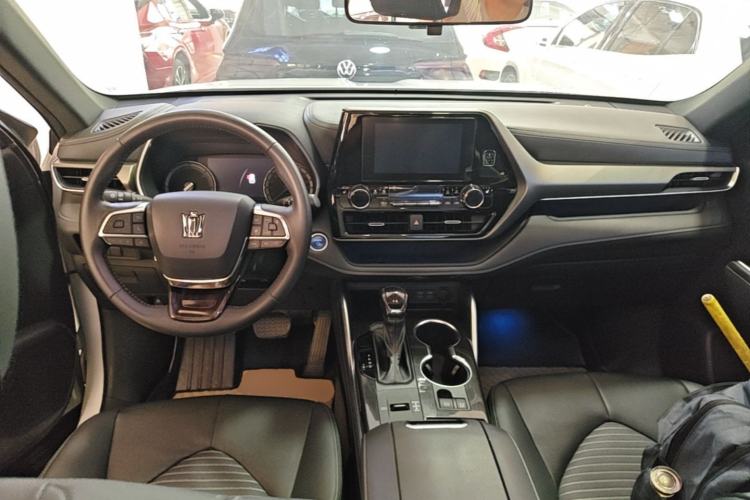 Used Toyota Crown Kluger 2021 2.5L HEV Four-Wheel Drive Luxury Edition Center Console