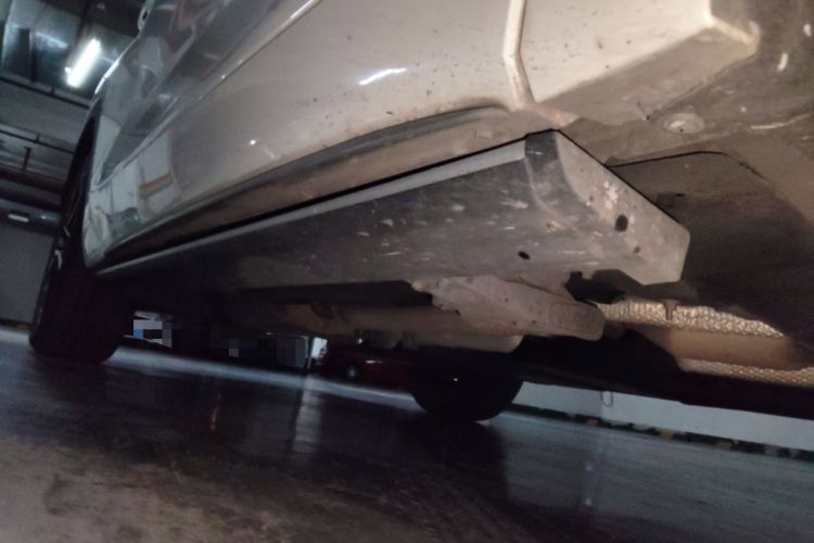 Used Toyota Crown Kluger 2021 2.5L HEV Four-Wheel Drive Luxury Edition Chassis Front Right
