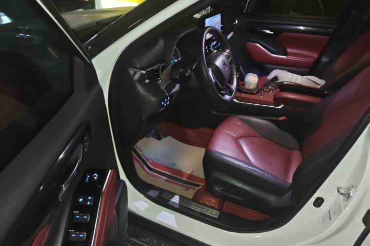 Used Toyota Crown Kluger 2021 2.5L HEV Four-Wheel Drive Flagship Edition Driver Seat