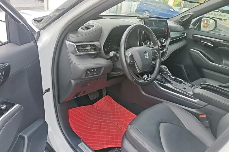 Used Toyota Crown Kluger 2021 2.5L HEV Four-Wheel Drive Flagship Edition Driver Seat